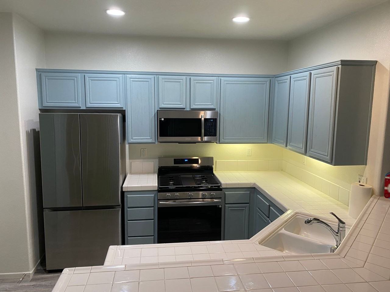 1421 Belmont Pl - Photo 5 of 15