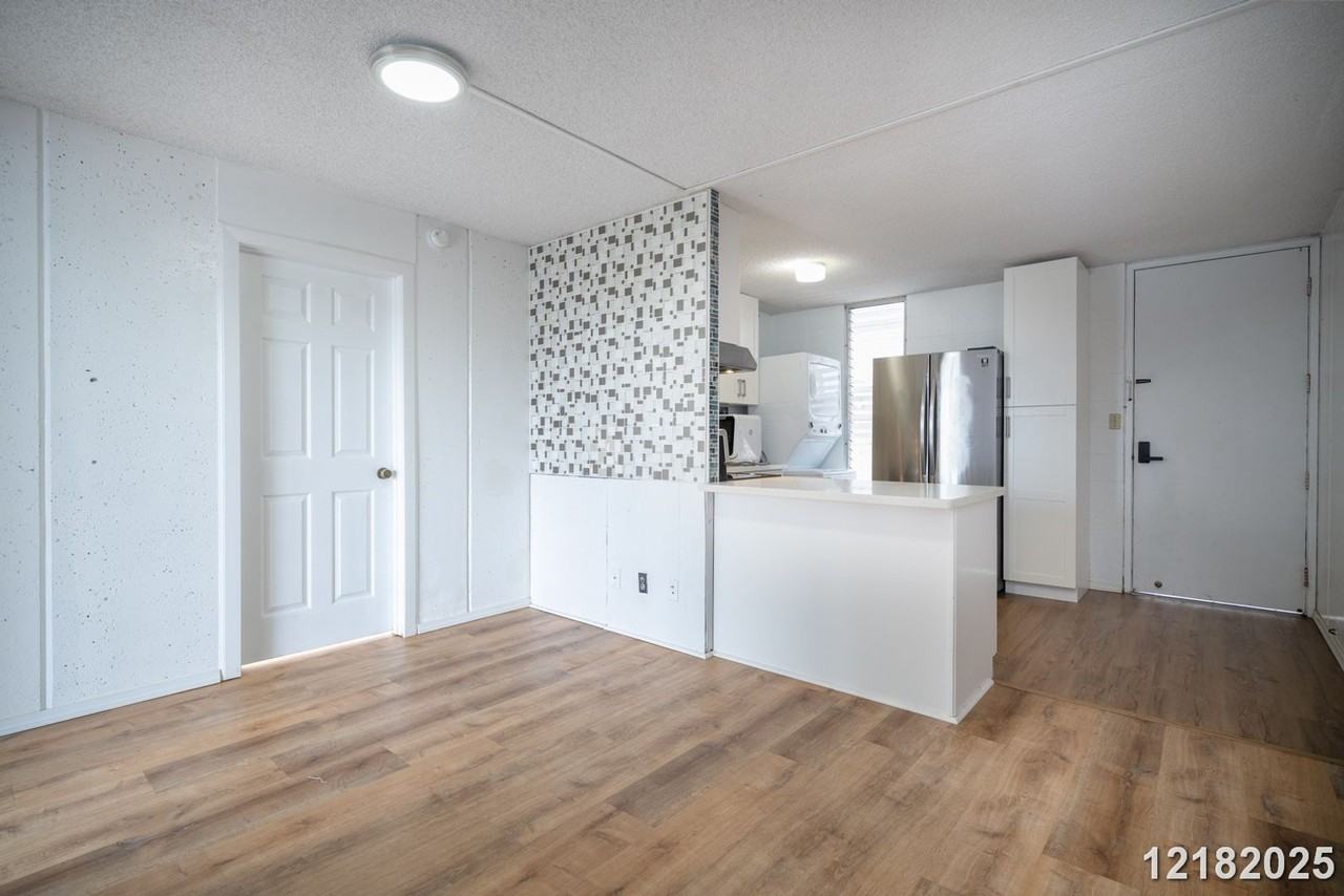 95-014 Waihonu St - Photo 3 of 16