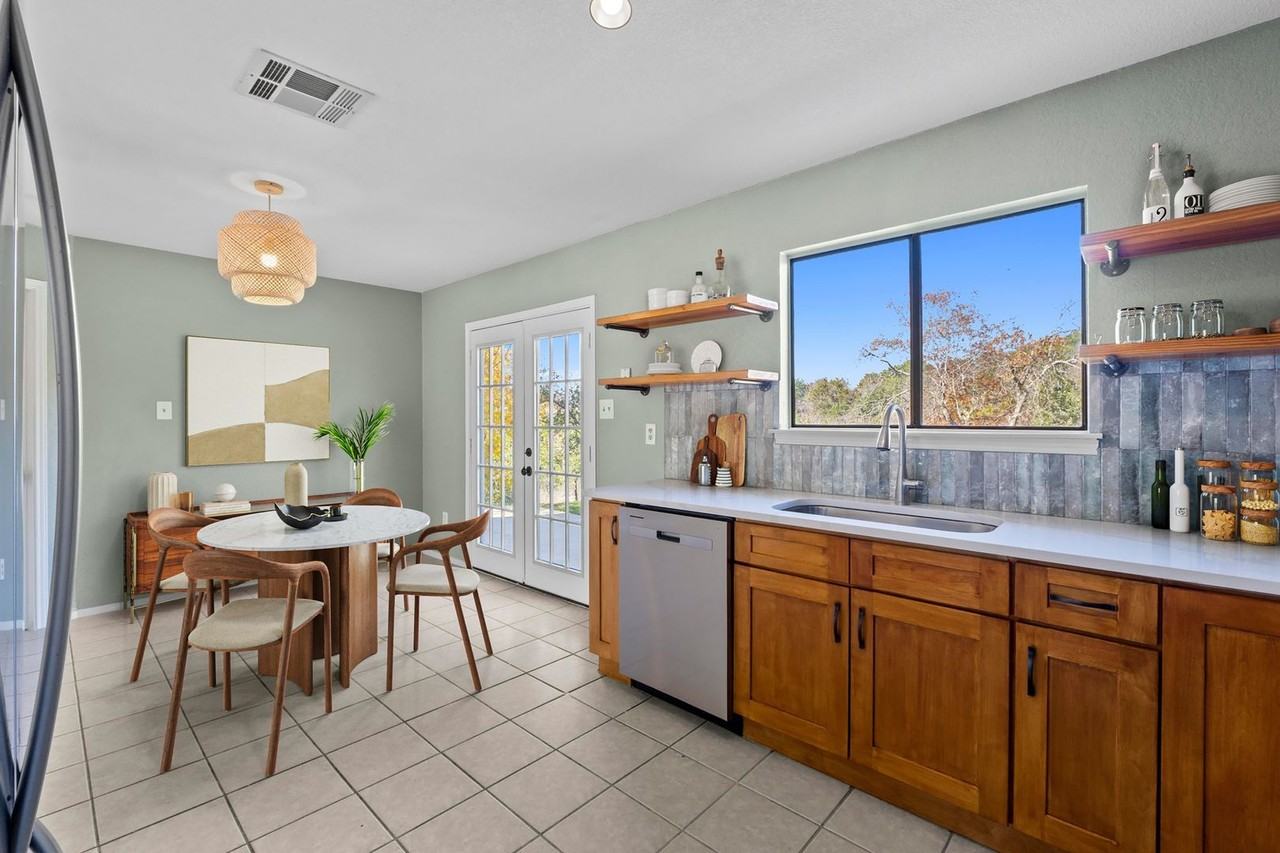 1003 Byers Ln - Photo 7 of 28