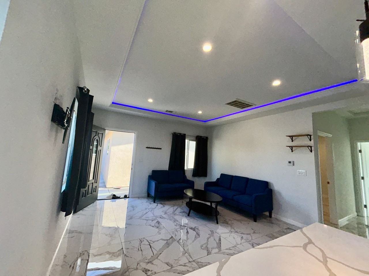 11295 Stratford Way - Photo 4 of 20