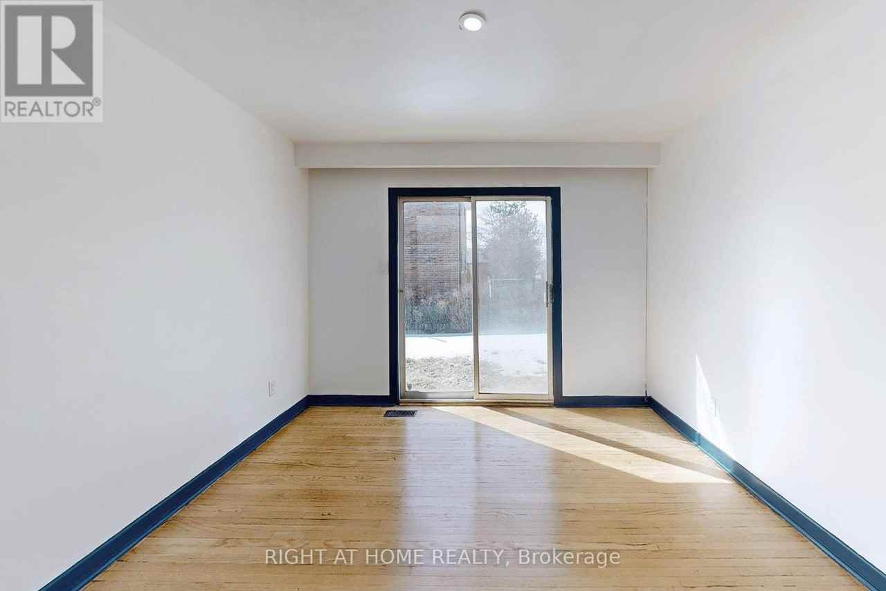 1326 Victoria Park Avenue - Photo 3 of 6