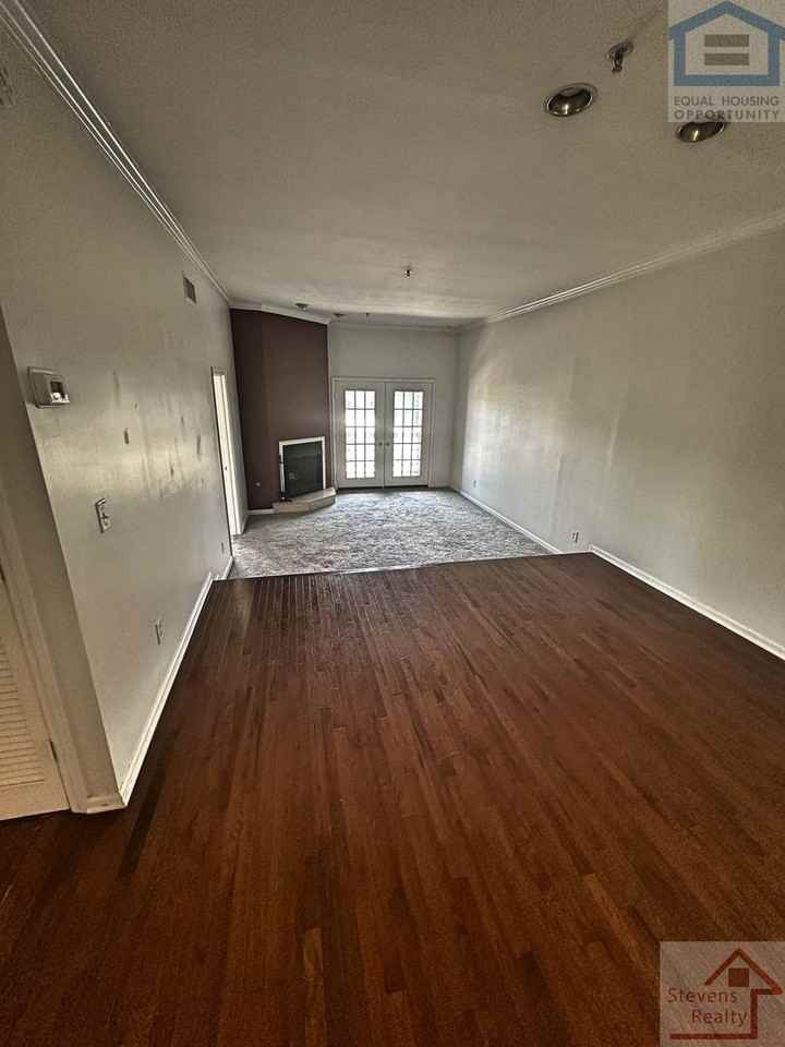 123 W End Pl - Photo 2 of 10