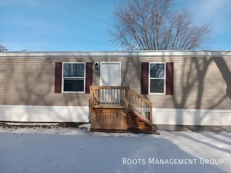 607 Carriage Lane Est #607 - Photo 3 of 22