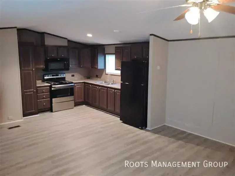 5531 Rivercreek Dr #108 - Photo 4 of 17