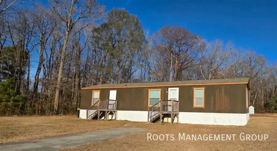 310 Linda Dr #205 - Photo 2 of 17