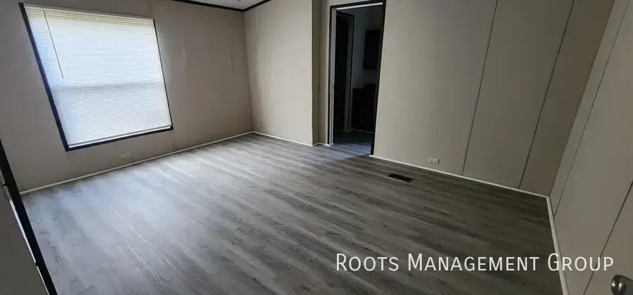 460 Gina Ln #228 - Photo 2 of 5