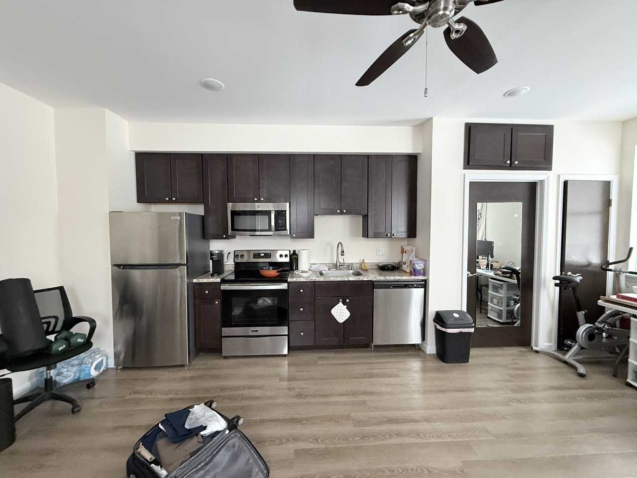 117 Village Cir - Photo 3 of 6