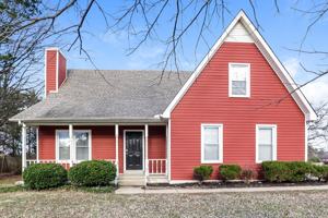 featured image of 2215 Leeds Ct