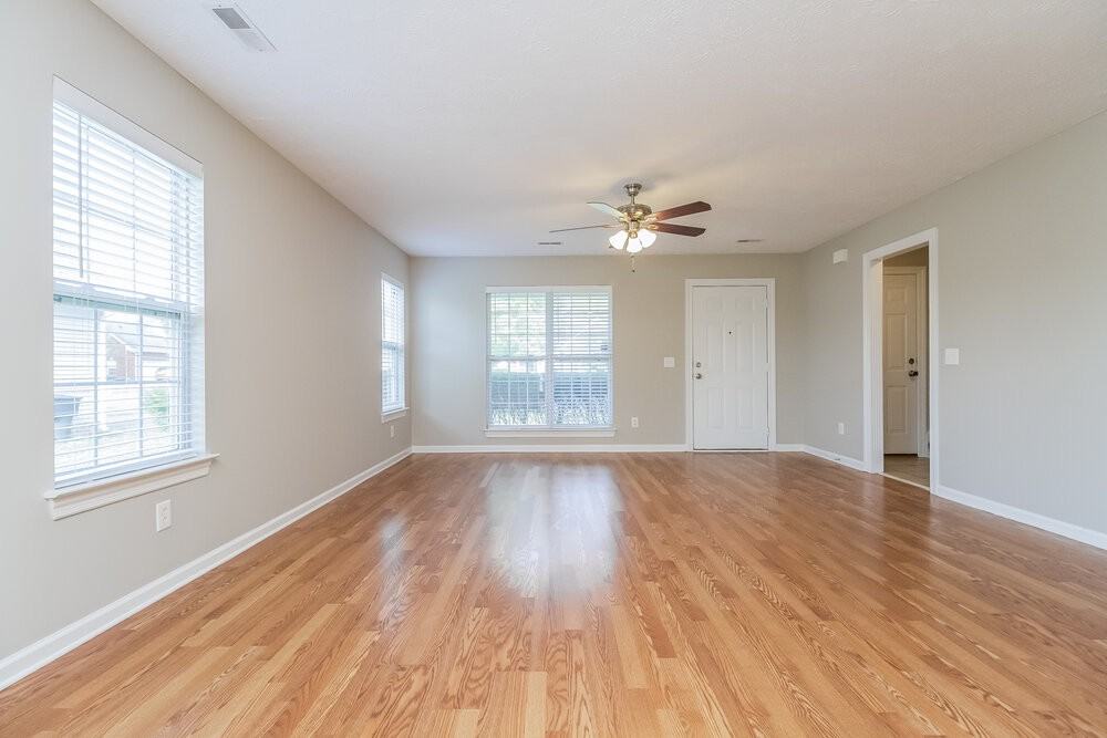 3426 Cross Meadow Dr - Photo 4 of 18