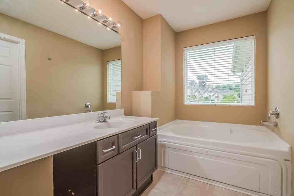 7424 Maggie Dr - Photo 7 of 17