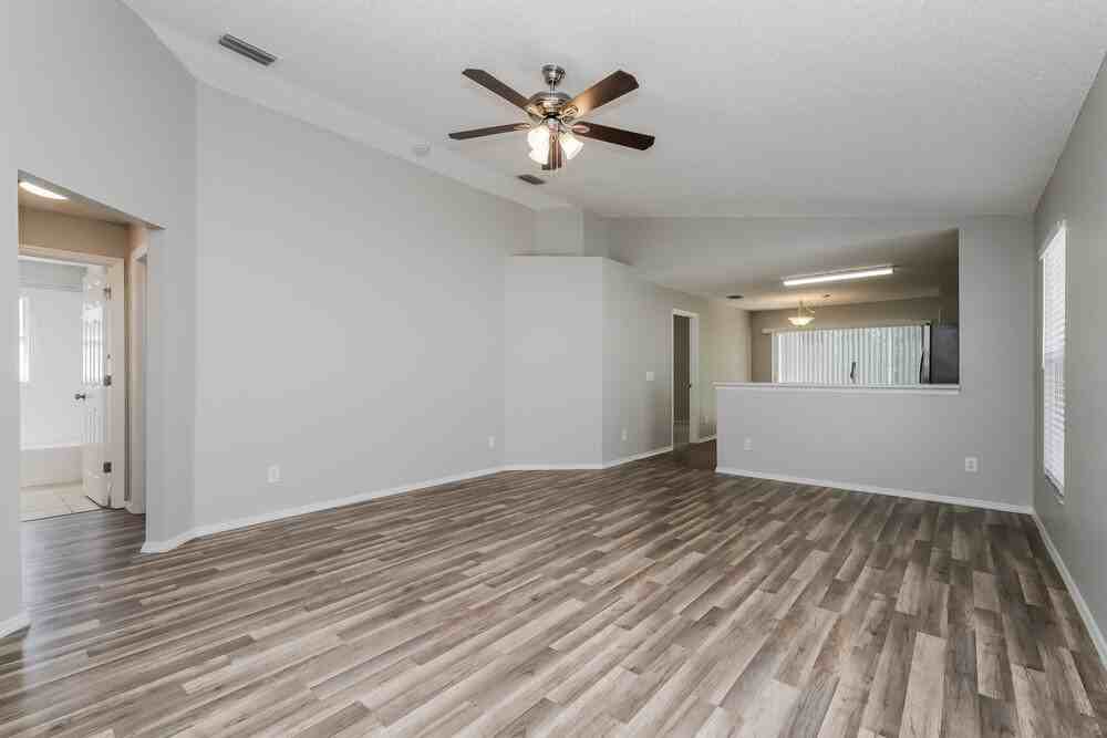 8733 Morrison Oaks Ct - Photo 5 of 19