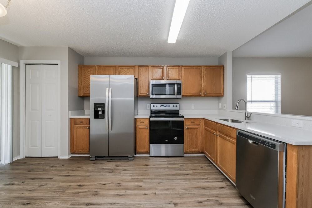 8733 Morrison Oaks Ct - Photo 7 of 19