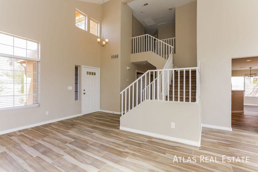 6122 Flaming Arrow Rd - Photo 4 of 22