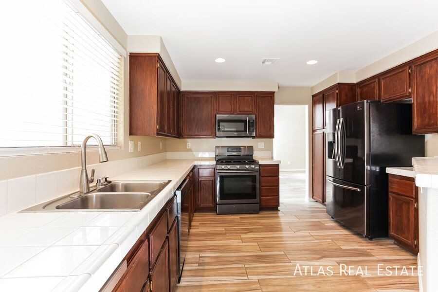 6122 Flaming Arrow Rd - Photo 7 of 22