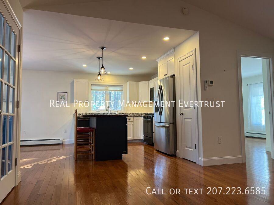 65 Shore Rd - Photo 6 of 31