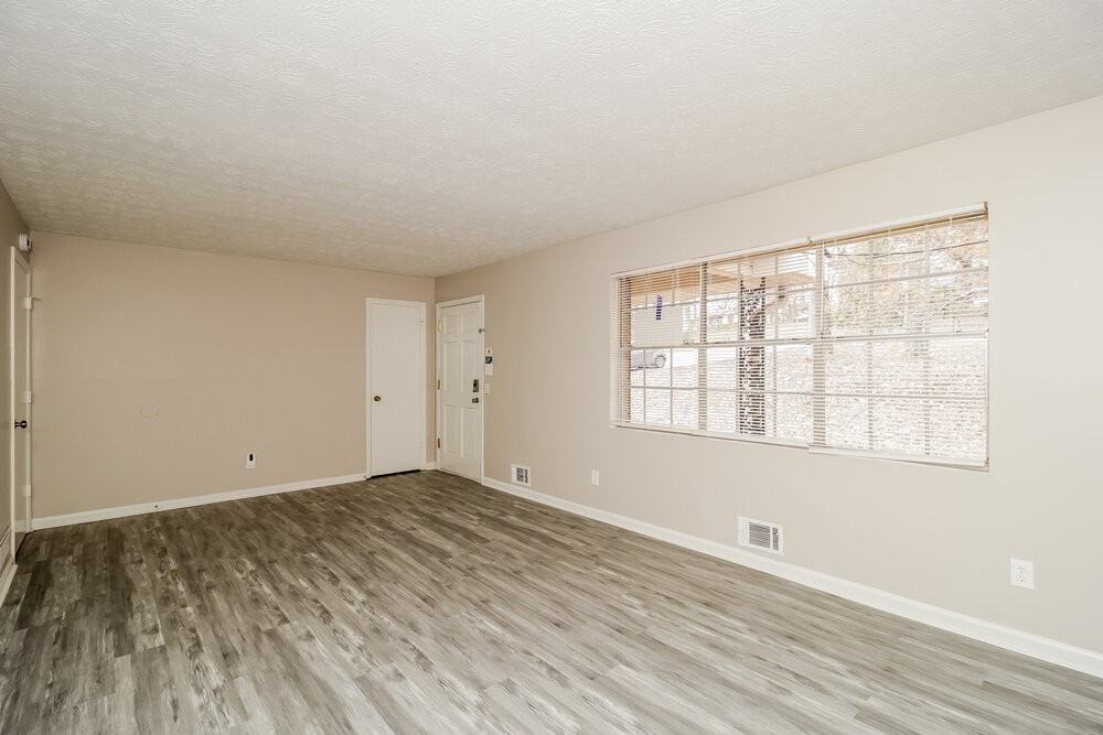 2071 Old Alabama Rd - Photo 6 of 17