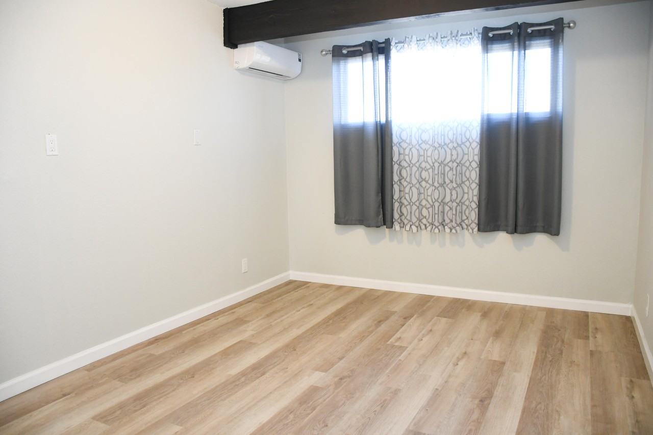 61576 Aberdeen Dr #61576 - Photo 4 of 31