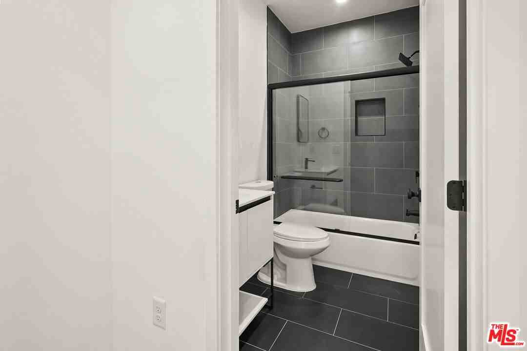 1731 1/2 S New Hampshire Ave #1731 - Photo 2 of 18