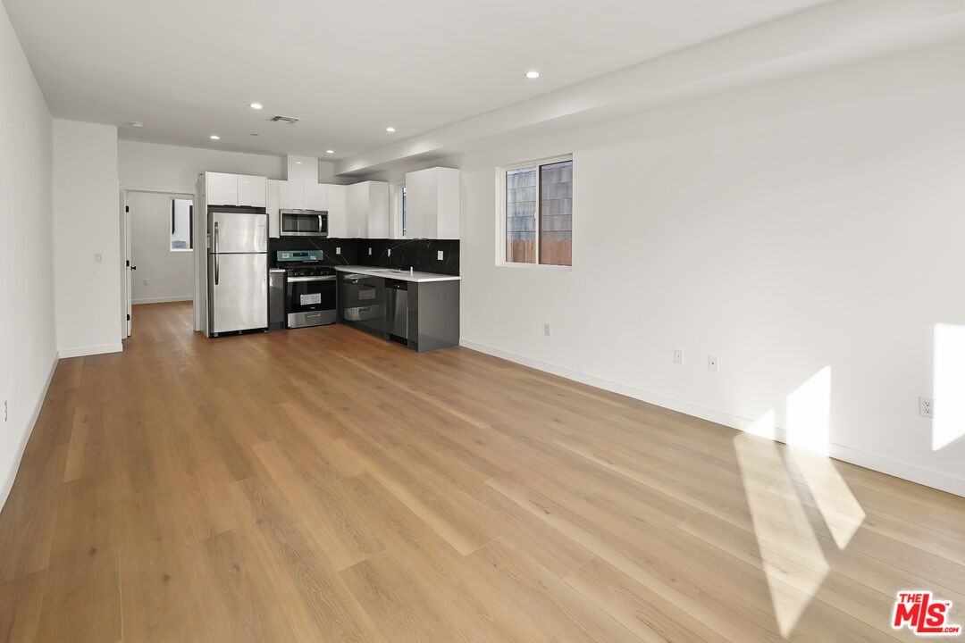 1731 1/2 S New Hampshire Ave #1731 - Photo 5 of 18