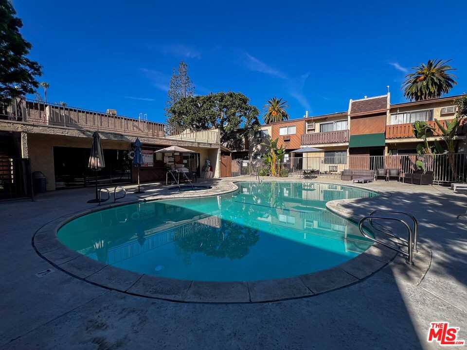 17900 Sherman Way #17900-320 - Photo 7 of 19