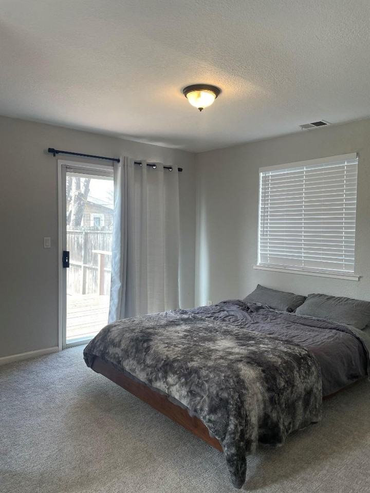 373 N 8th St #373 - Photo 2 of 14