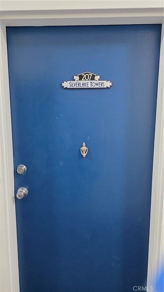 W Sunset Blvd #33408 - Photo 3 of 11