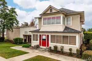 featured image of 1460 W 9th St #1460