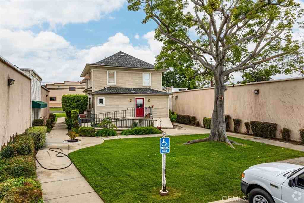 1460 W 9th St #1460 - Photo 2 of 6