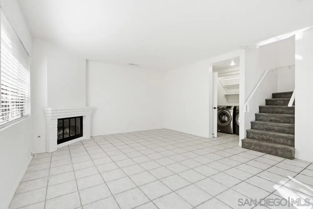 10180 Palm Glen Dr #10180 - Photo 2 of 47