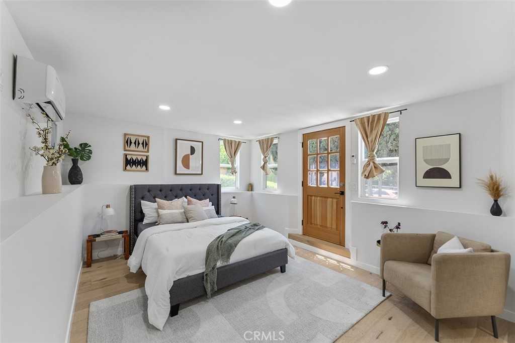 4312 Division St #4312 - Photo 5 of 12