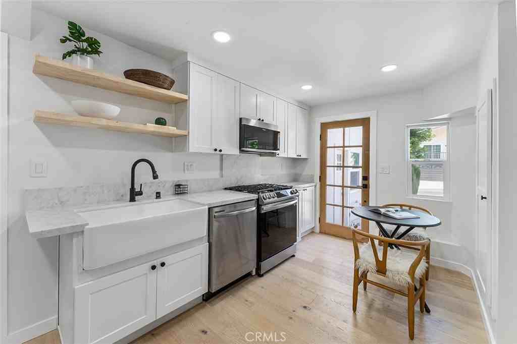 4312 Division St #4312 - Photo 6 of 12