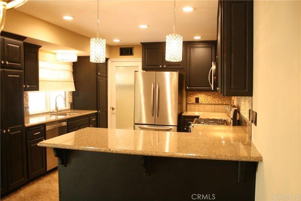 1106 Catlin St #1106B - Photo 3 of 9