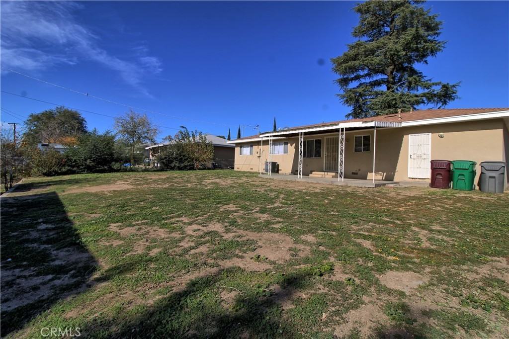 1416 W Nicolet St #1416 - Photo 3 of 12