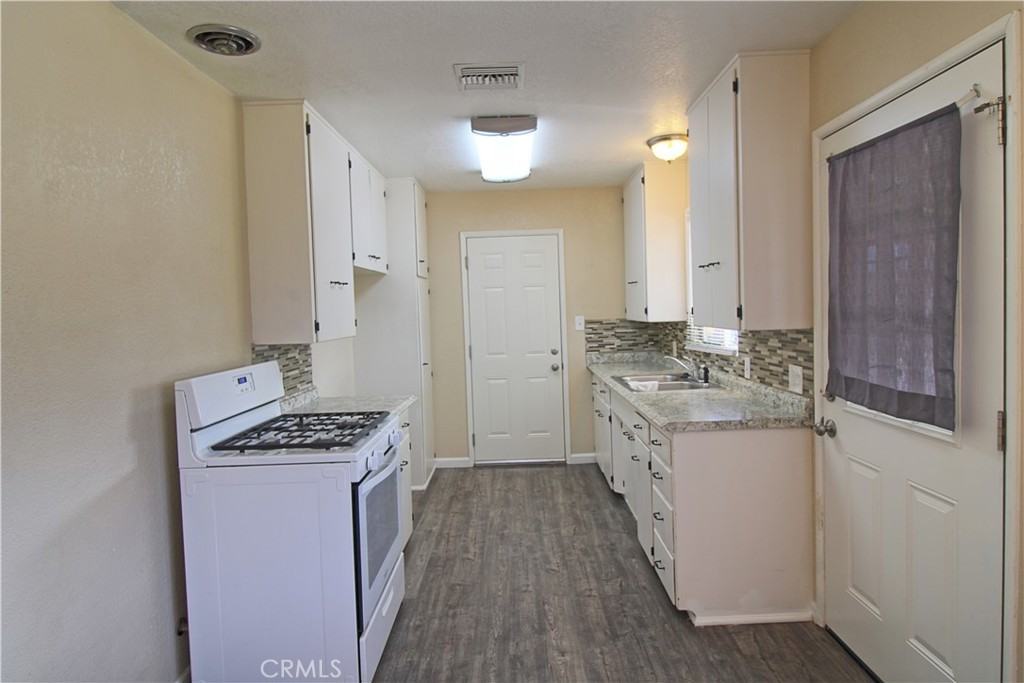 1416 W Nicolet St #1416 - Photo 5 of 12