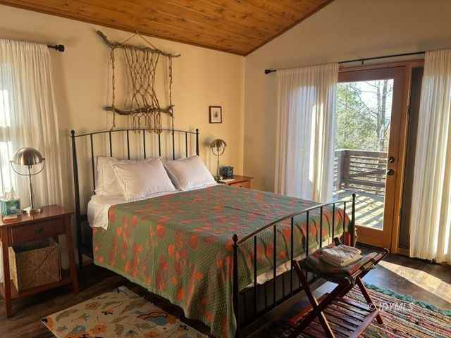 25405 Seneca Dr #25405 - Photo 2 of 27