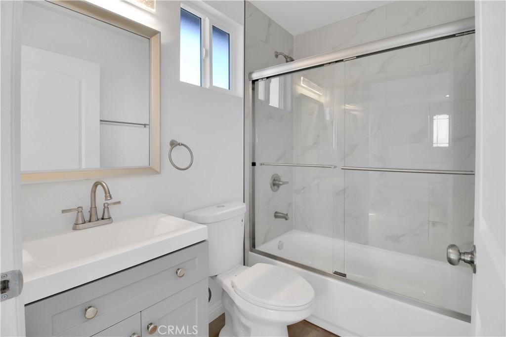 817 W G St #817 - Photo 4 of 16