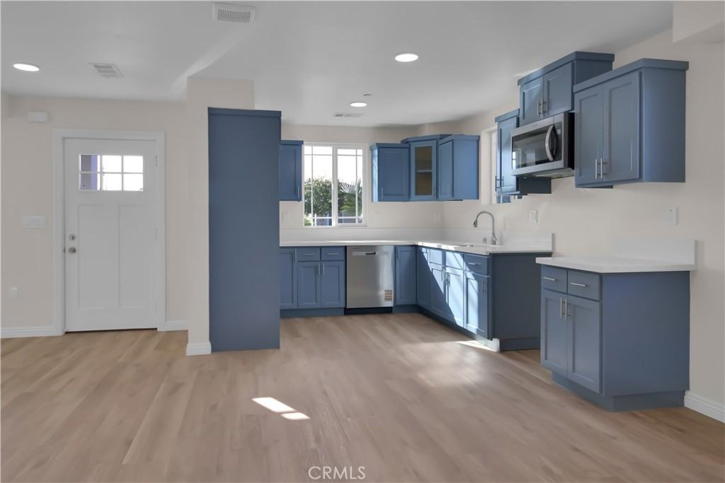 817 W G St #817 - Photo 6 of 16