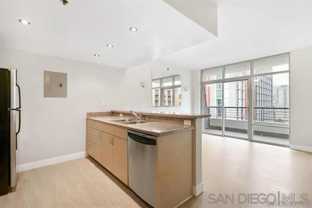 425 W Beech St - Photo 1 of 1