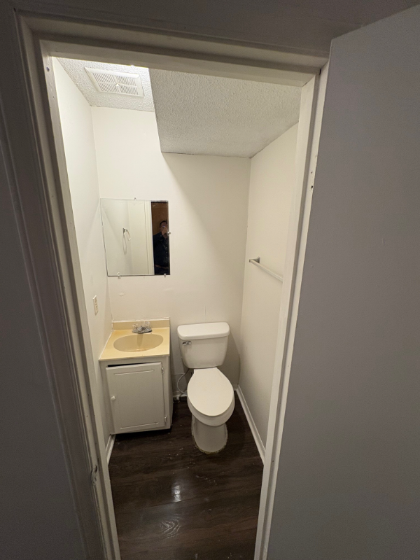 122 Carriage Pl #1 - Photo 4 of 15