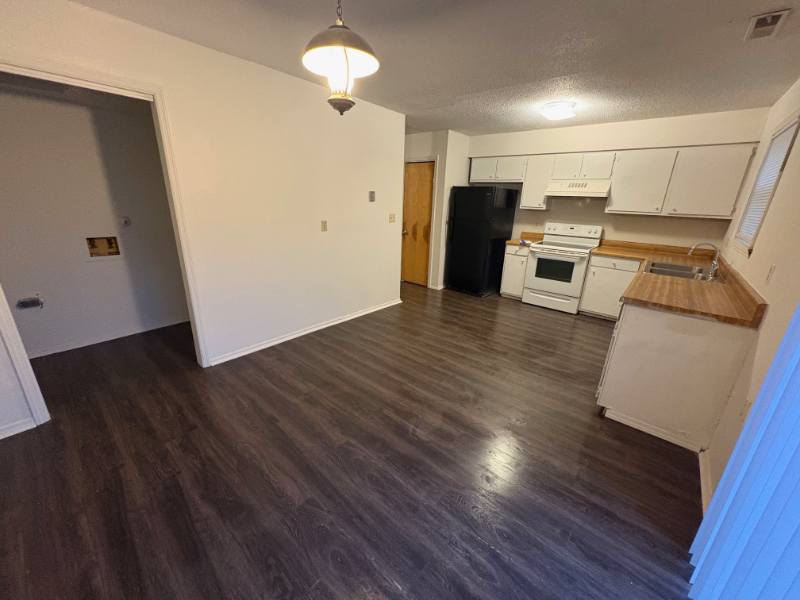 122 Carriage Pl #1 - Photo 6 of 15