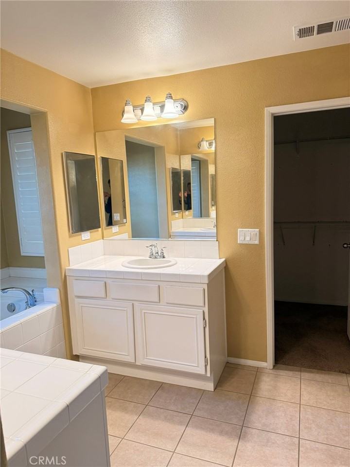 8090 Cornwall Ct #8090-13 - Photo 5 of 25
