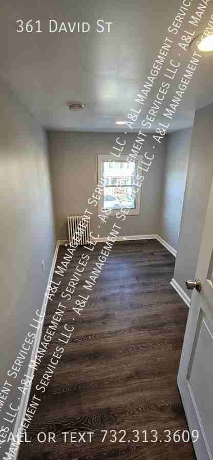 361 David St - Photo 5 of 13