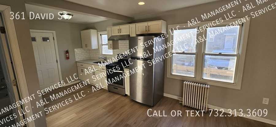 361 David St - Photo 7 of 13