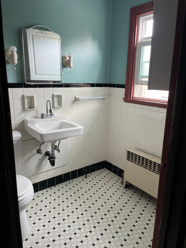 210 Locust St #2 - Photo 4 of 9