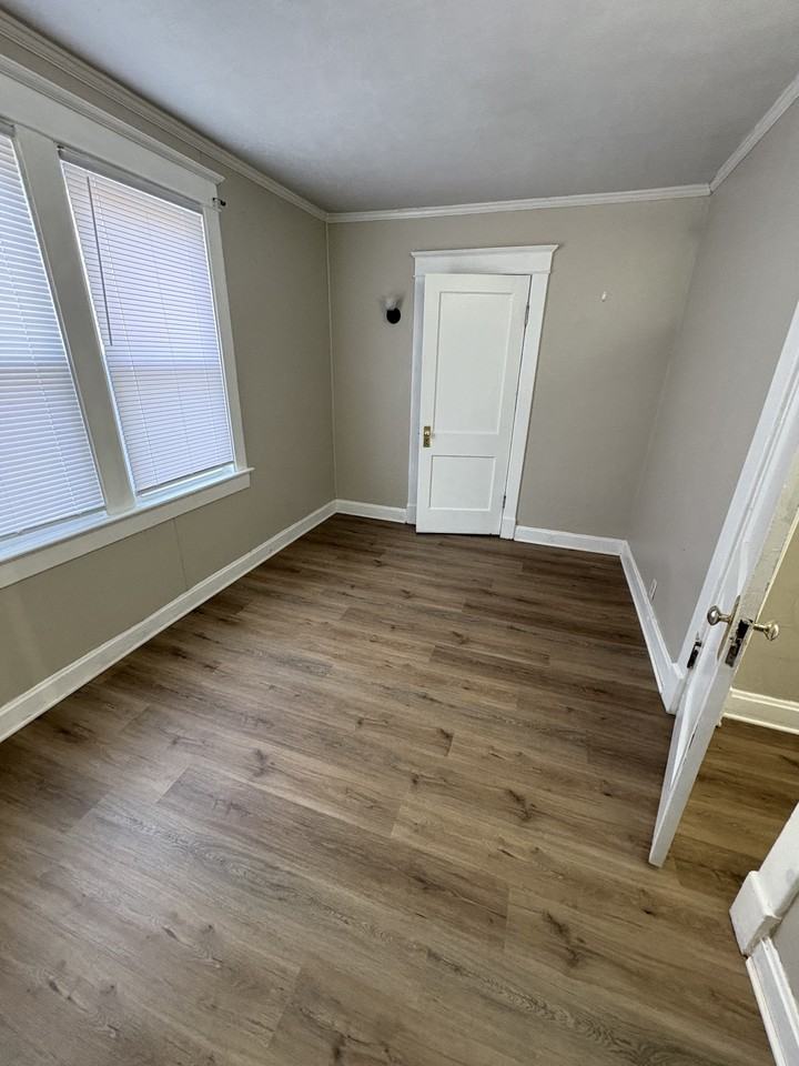 2403 North Peoria Avenue - Photo 4 of 16