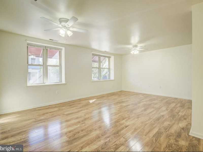 345 Oakdale Pl Nw - Photo 7 of 18