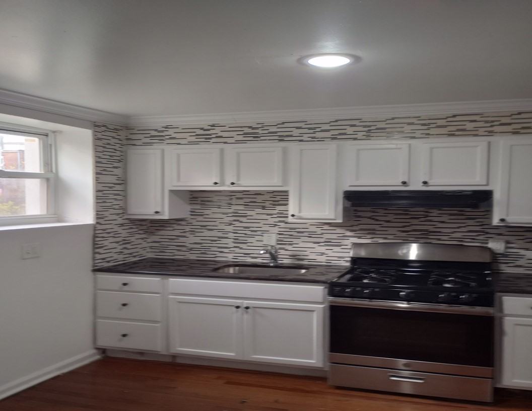 752 North 40th Street #R - Photo 2 of 14