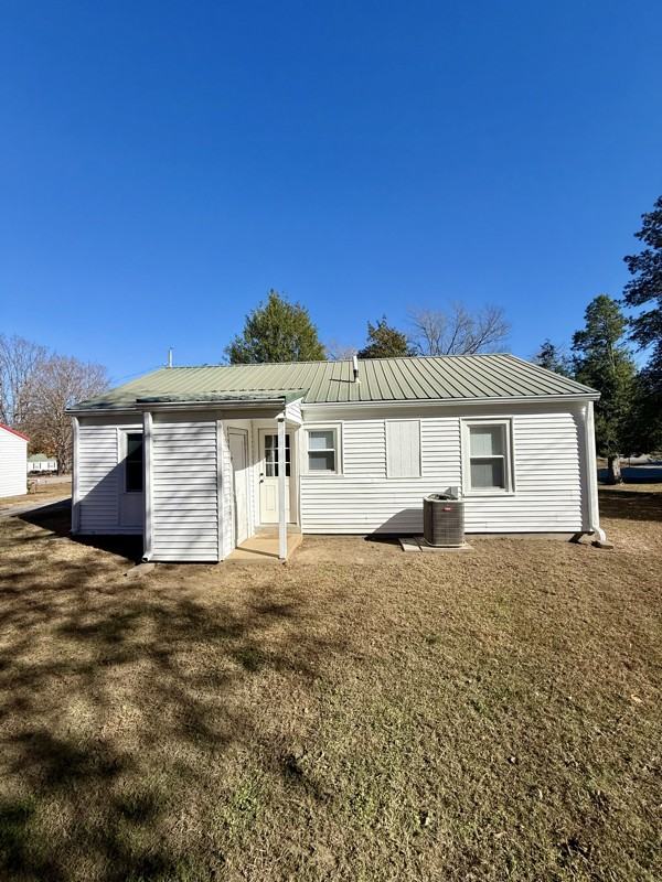 4023 Hawthorne St - Photo 3 of 15