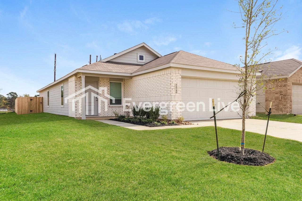 11740 Lazy Oak Creek Drive - Photo 2 of 15