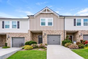 featured image of 831 Holland Ct